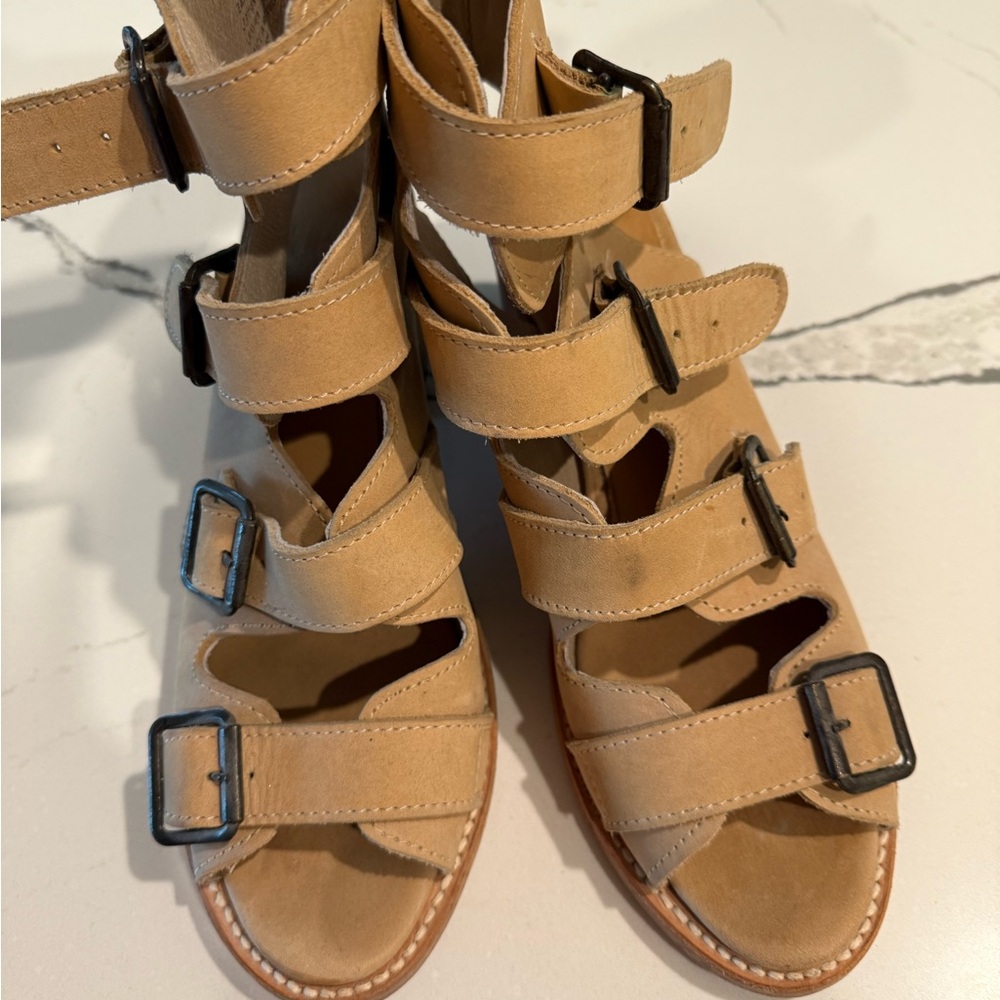 Freebird by Steven Tan Gladiator Sandals with Adjustable Straps sz 9